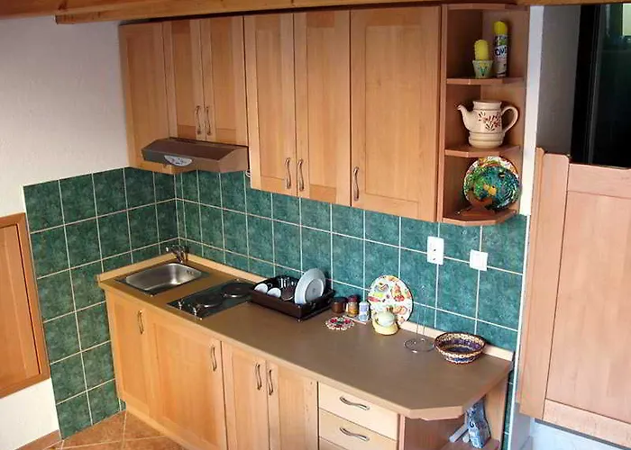 Отель Sanda Сплит